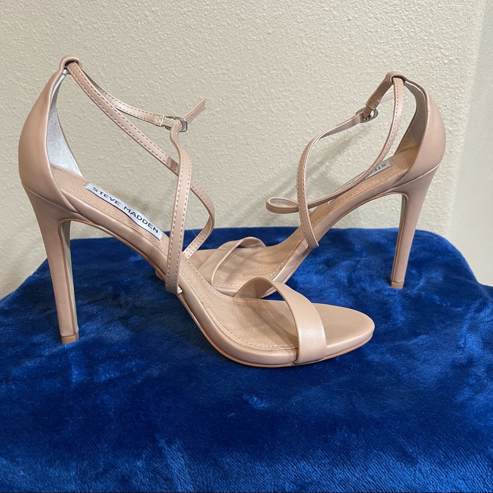 Steve Madden tan heels
